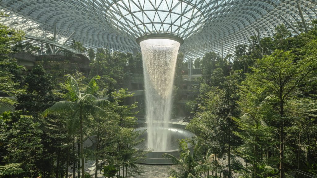 La cascata dell’aeroporto di Singapore