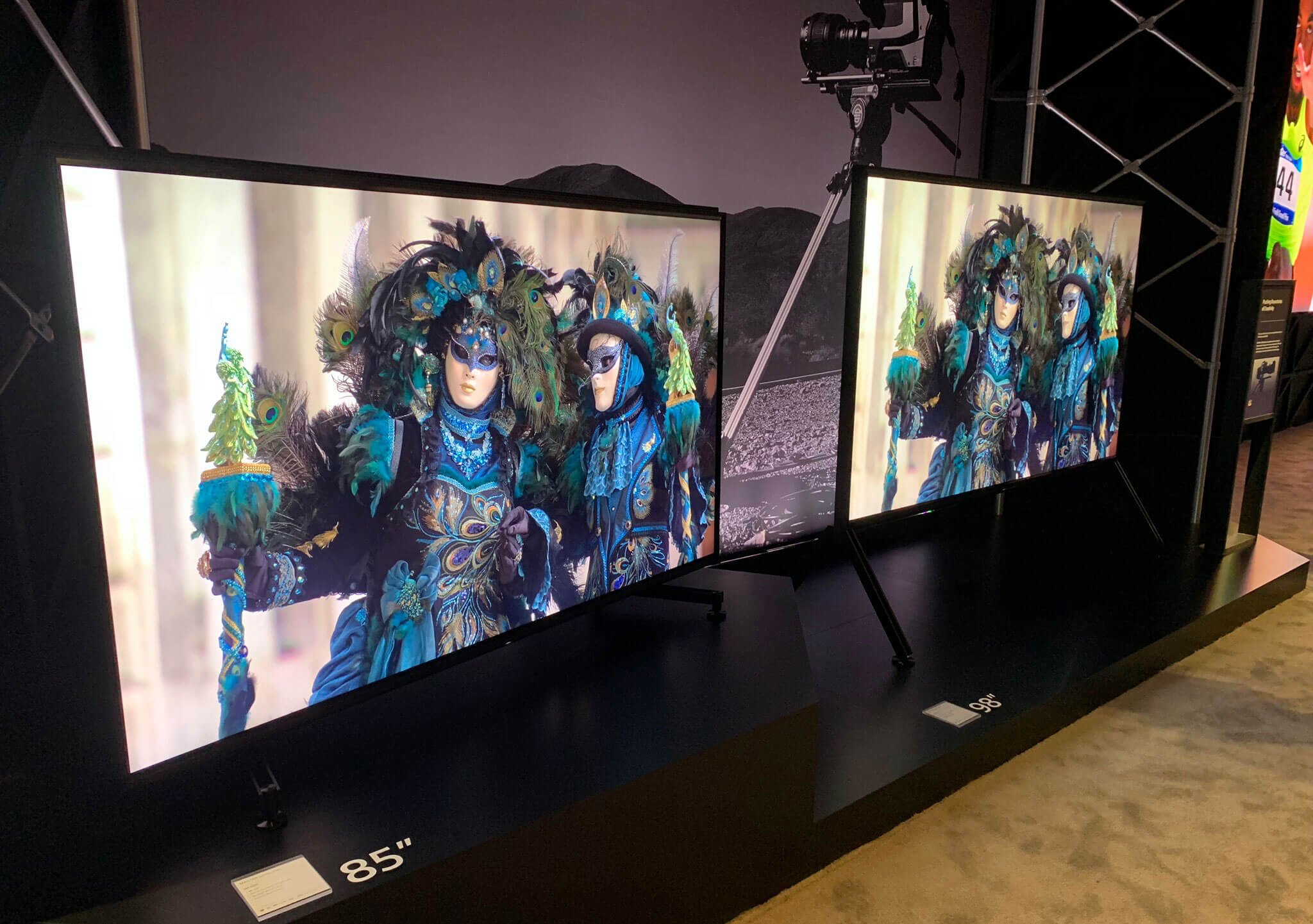 Телевизоры sony 5. Sony Bravia 8k. Sony 8k OLED. Телевизор Sony 8k. Телевизор сони 8к за 6 миллионов.