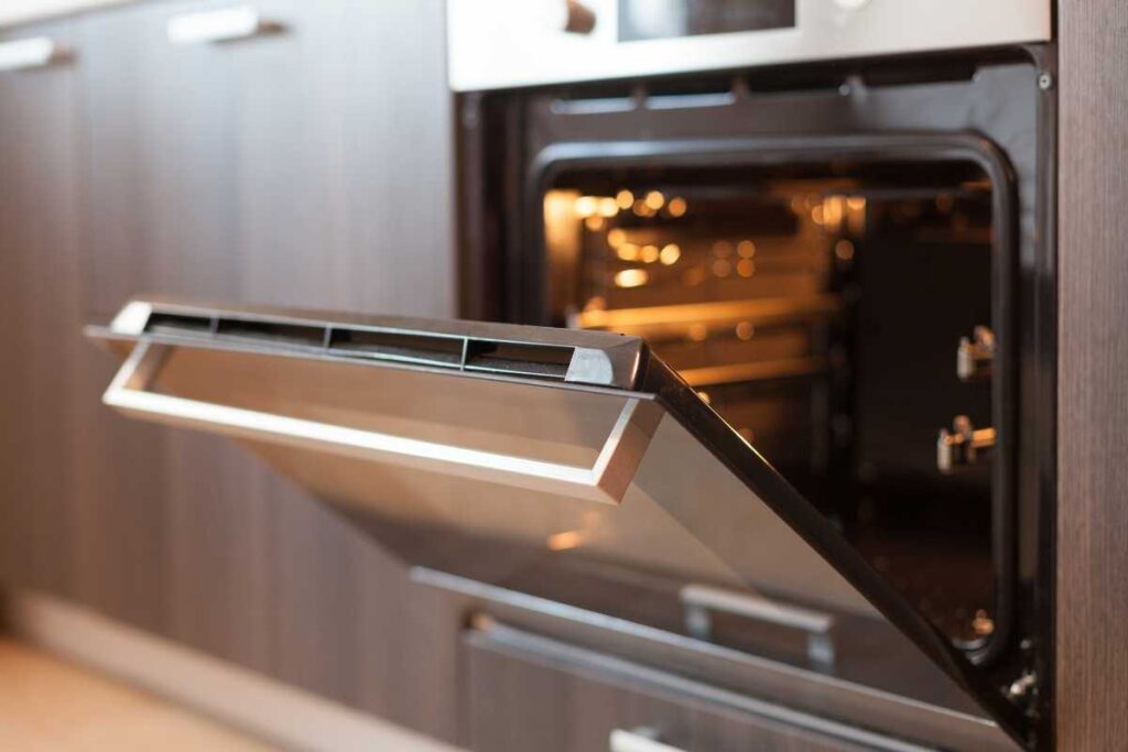 Forno come pulirlo rimedi