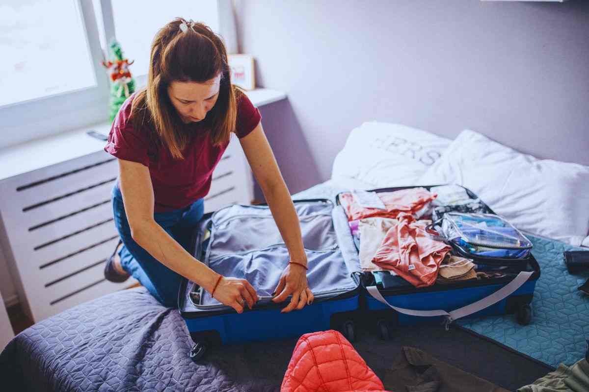fare la valigia bene con il cartone