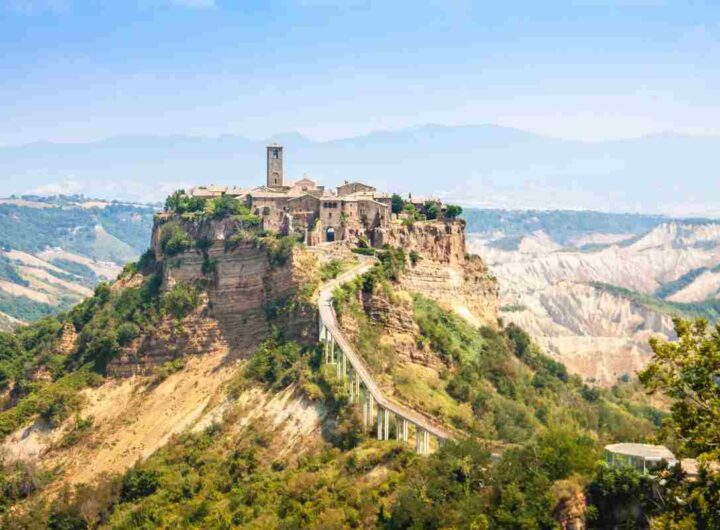 è uno dei borghi più belli d'italia: scopri cività di bagnoregio