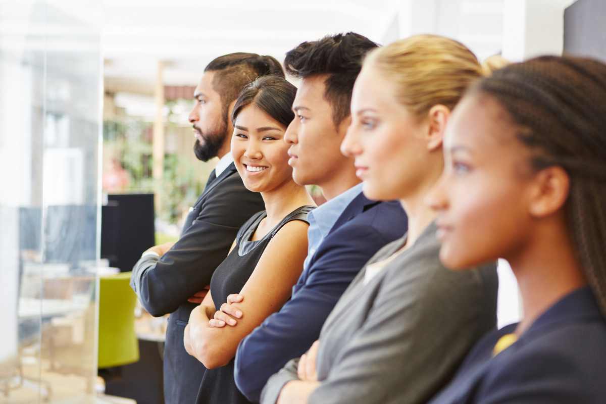 50000 euro stipendio resti in italia