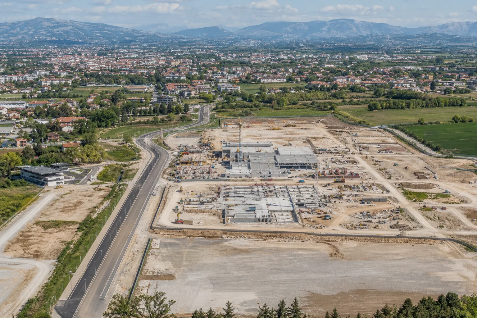Consumo di suolo: 102 km² persi in un anno, 3 metri quadrati al secondo